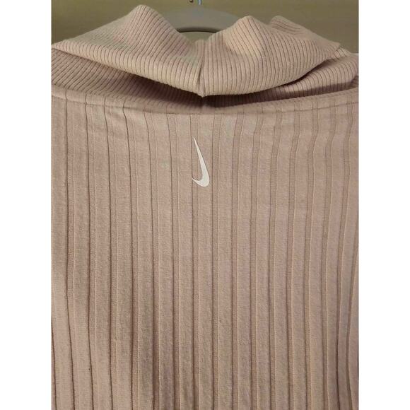 NWT Nike Yoga Luxe Fuzzy Ribbed CoverUp Top Size XS Athleisure Ballet Cozy - Picture 5 of 8